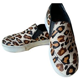 Ash Couro cinza couro de bezerro com estampa de leopardo Estampa de leopardo