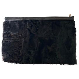 Loewe Ledertasche und Astrachan Schwarz