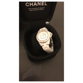 Chanel-J12-Branco