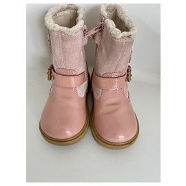 Moschino-Boots-Pink