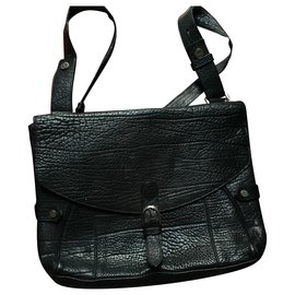 Salvatore Ferragamo-Ferragamo bag-Black