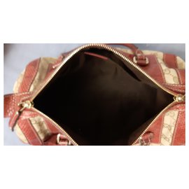 Gucci-Handbags-Beige,Dark red
