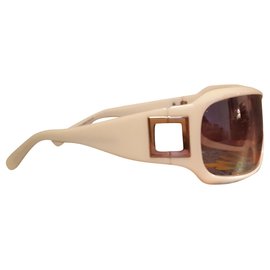 Yves Saint Laurent-Des lunettes de soleil-Écru