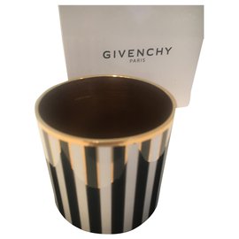 Givenchy-Manchette Givenchy-Blanc