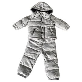 Armani-Outfits-Grey