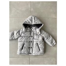 Armani-Outfits-Grey