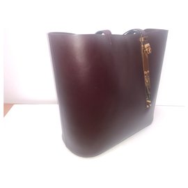 Sophie Hulme-Totes-Dark red