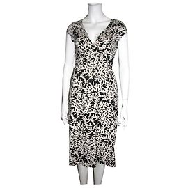 Vestido envelope Diane von Furstenberg Kye de seda preto e branco Preto Branco