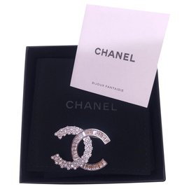 Chanel-Broche de diamantes de imitación / brillo de Chanel 2019-Plata
