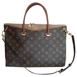 Louis Vuitton-Sesame Pallas Monogram Canvas bag-Brown