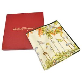 Sciarpa Salvatore Ferragamo Scialle Wrap Golf Verde