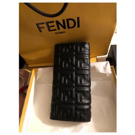 Fendi-Gorgeous continental wallet nappa matisse FF embossed-Black