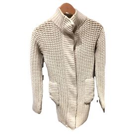 Chanel Prendas de punto Beige
