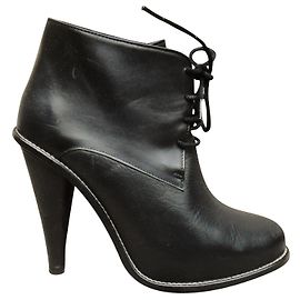 low heeled boots Opening Ceremony p 36 new condition Black