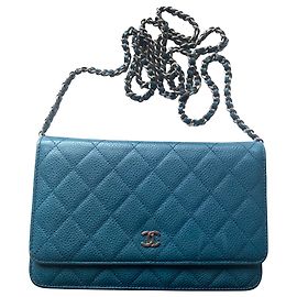 Portafoglio CHANEL con catena in pelle blu caviale Blu