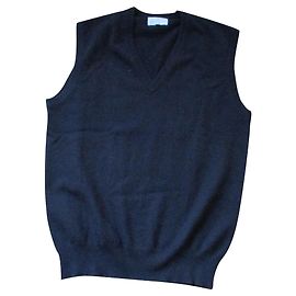 Eric Bompard Sleeveless sweater, Black knit Cashmere, size L. Black