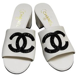 Sandálias Chanel Multicor