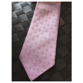 Louis Vuitton-Vuitton tie-Pink