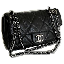 Chanel-Medium Classic Flap Bag Caviar mit Schachtel, Staubbeutel-Schwarz