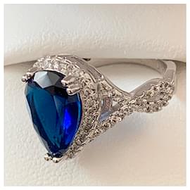 Autre Marque-Splendid Ring in White Gold 10 k + Pear sapphire: from>3.5 cts surrounded by diamonds-Dark blue