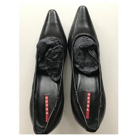 Prada-Leather Gathered Court Shoes-Black
