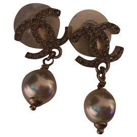 Chanel-Magnifique boucles d’oreille Chanel-Doré