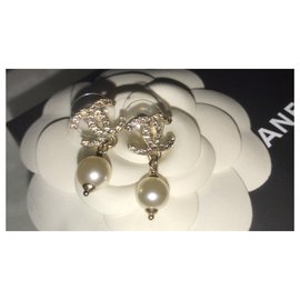 Chanel-Beautiful Chanel earrings-Golden