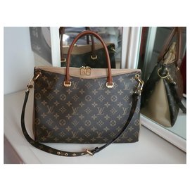 Louis Vuitton-Pallas Monogram canvas-Brown