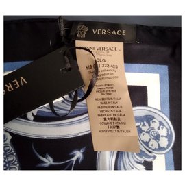 Gianni Versace-Bufandas de seda-Azul