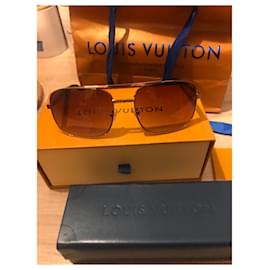 Louis Vuitton-Oculos escuros-Dourado