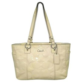 Coach-Coach F17728 Gallery Patent Leather in Ivory-Cream