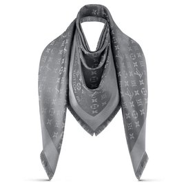 Louis Vuitton Cachecol. M75120 Prata