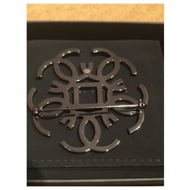 Chanel-Pins & brooches-Yellow