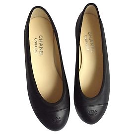 Chanel Uniform Schwarz