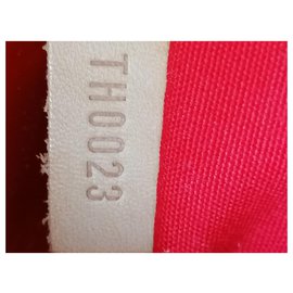 Louis Vuitton-MM Reade Tote in pelle vernis-Rosso