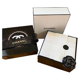 CHANEL SUBLIMAGE LACQUERED BOX Black