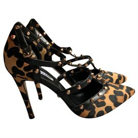 Dune Leopard Pony Leopard print