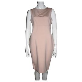 DKNY nacktes, figurbetontes Kleid Fleisch