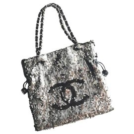 Chanel-Borsa shopping shouder con paillettes Chanel-Nero,Argento