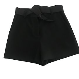 Maje Shorts mit zeitlosem Satingürtel Schwarz