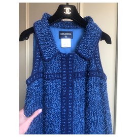 Chanel-Kleider-Blau