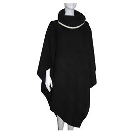 Zara Langer schwarzer Poncho Schwarz