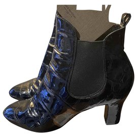 Louis Vuitton-Ankle Boots-Black