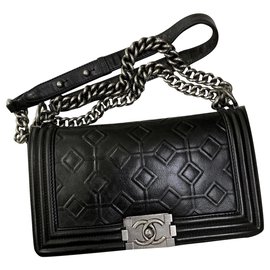 Chanel-Bolso mediano mediano con solapa-Negro