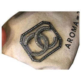 Chanel Coco Crush Brosche Anthrazitgrau