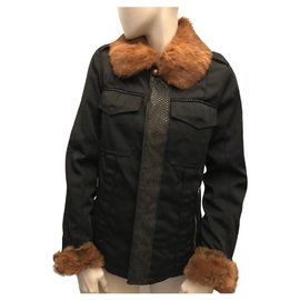 Pinko-Rabbit collar jacket-Black