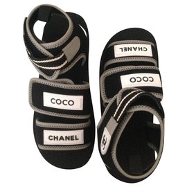 Chanel-Sandálias-Preto,Branco