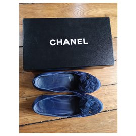 Chanel-Bailarinas Chanel en satén azul T38-Azul