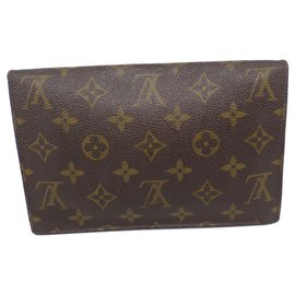 Louis Vuitton-Bolsos de embrague-Castaño