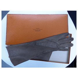 Hermès-Gloves-Khaki